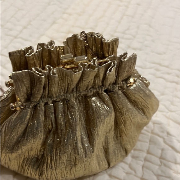 Vintage Gold Textured Evening Clutch - Picture 12 of 13